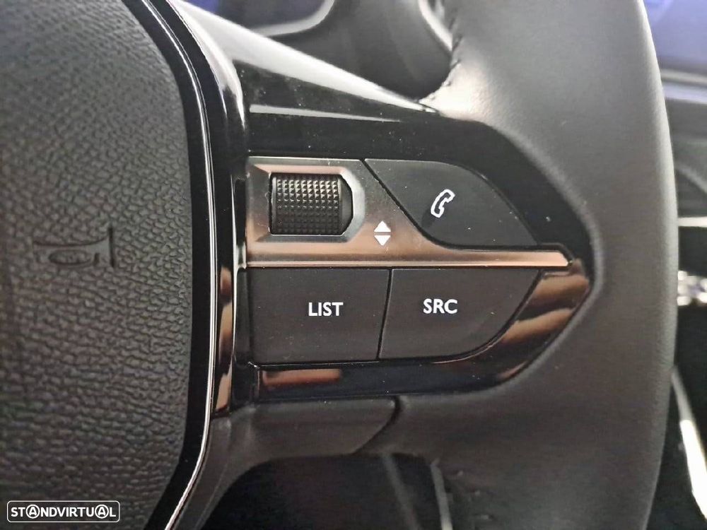 Peugeot e-2008 54 kWh Allure - 17