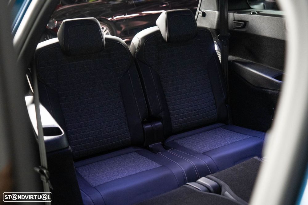 Peugeot 5008 1.2 Hybrid Allure e-DCS6 - 12