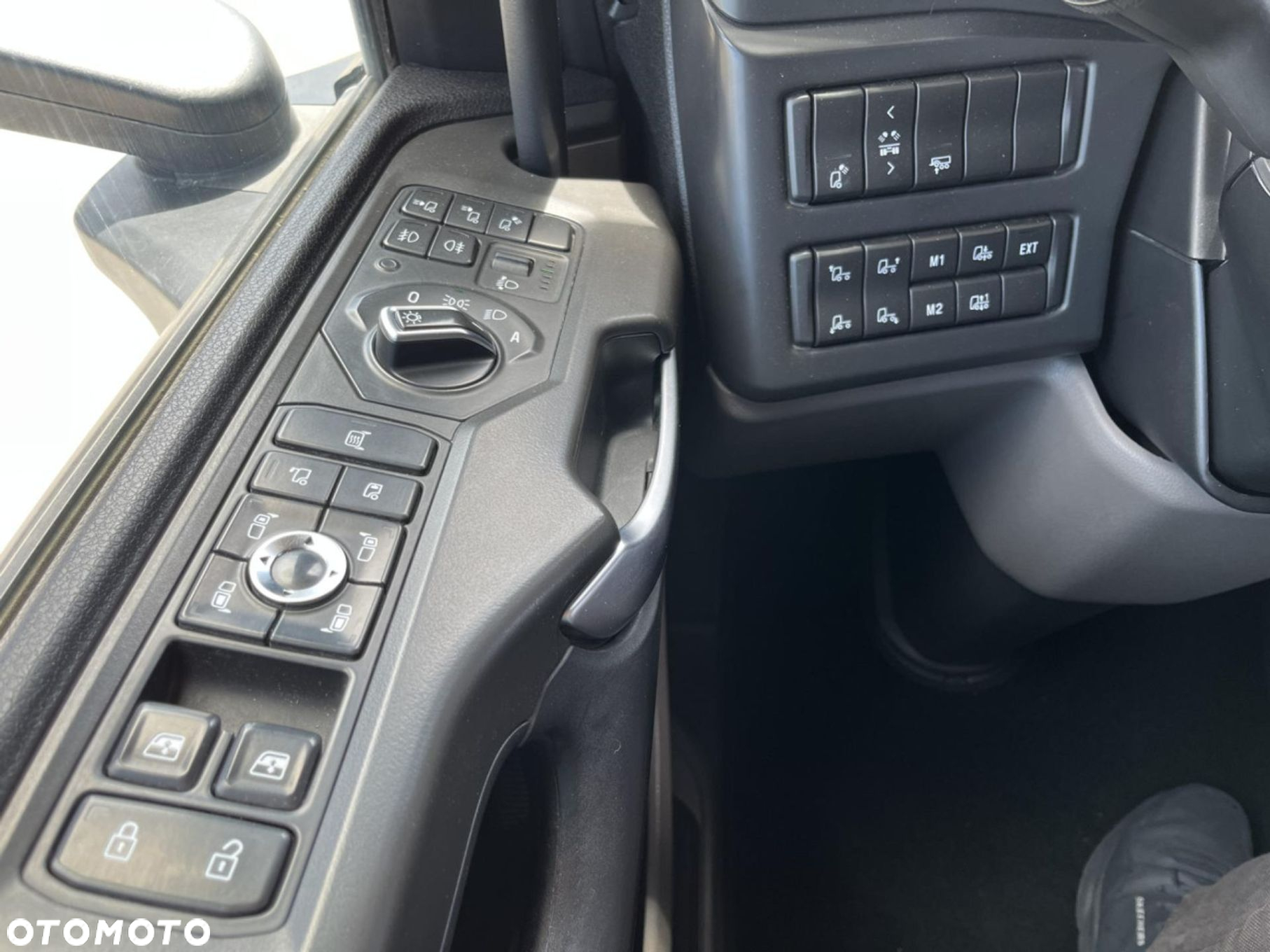 Scania R 450 A4x2NB Hydraulika Zawieszenie przód - 23