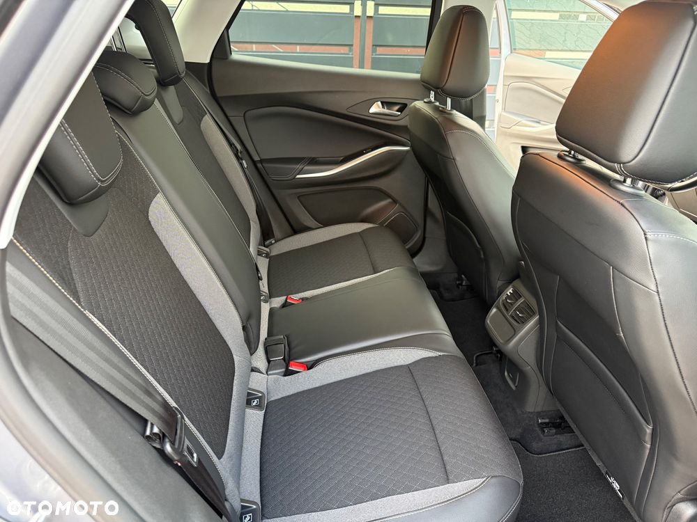 Opel Grandland 1.5 D Automatik Business Elegance - 26