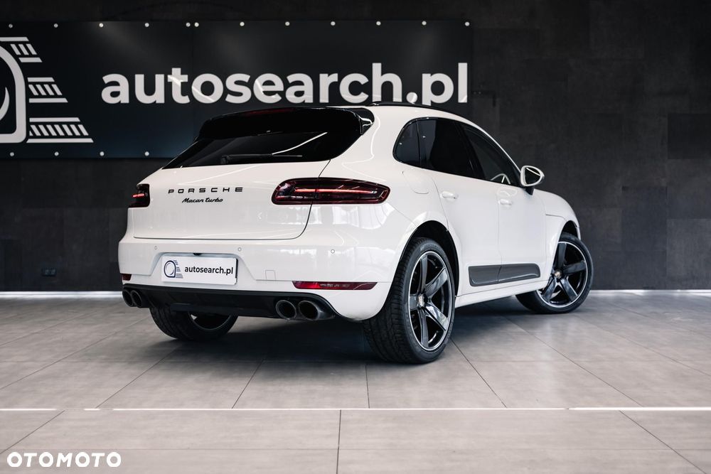 Porsche Macan Turbo - 5