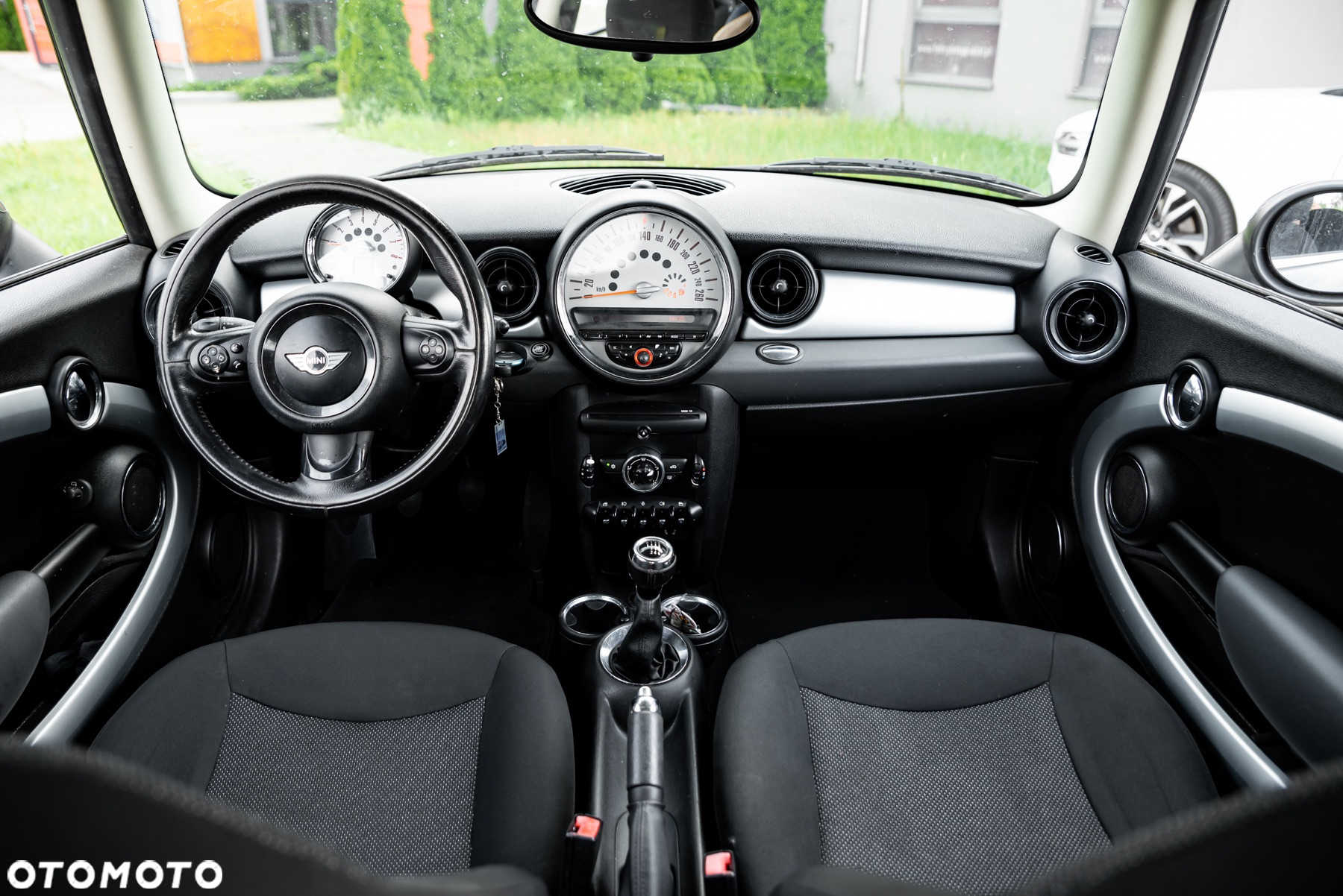 MINI ONE Standard - 32