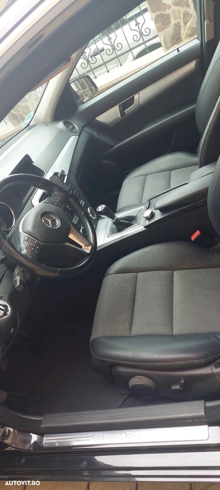 Mercedes-Benz C 180 CDI DPF (BlueEFFICIENCY) Avantgarde - 13