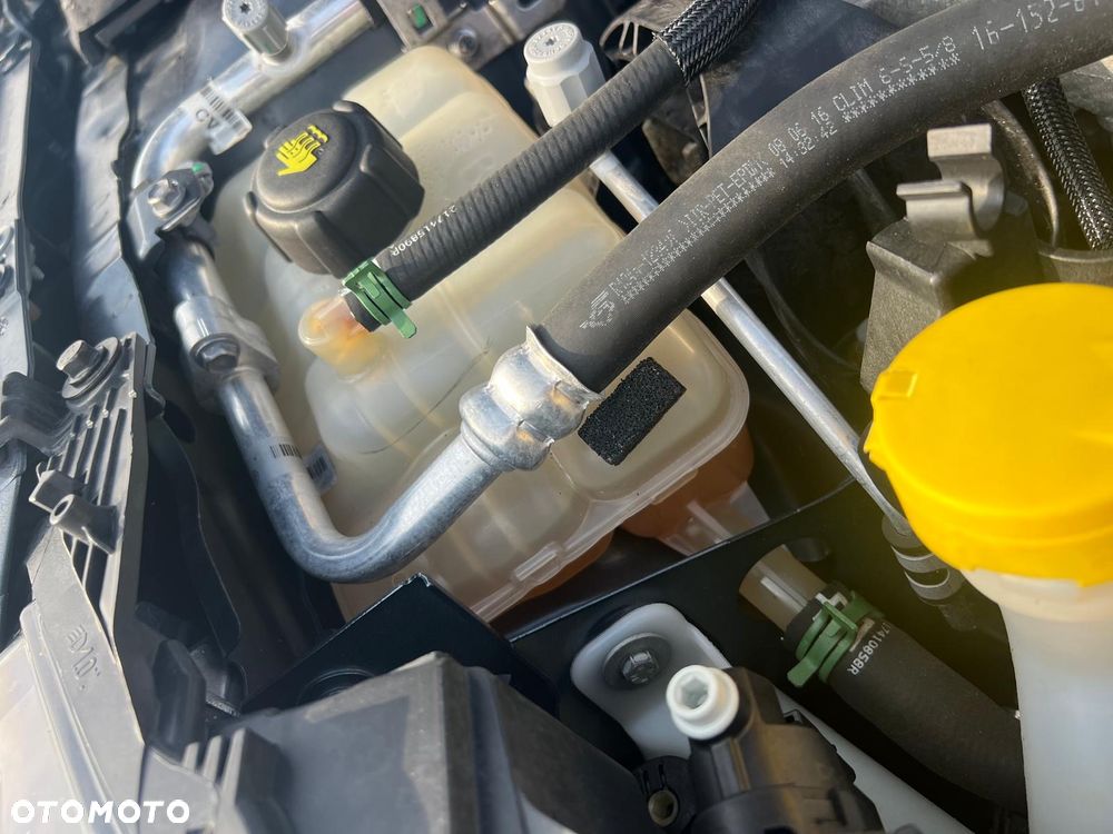 Renault Megane ENERGY TCe 130 BUSINESS - 23