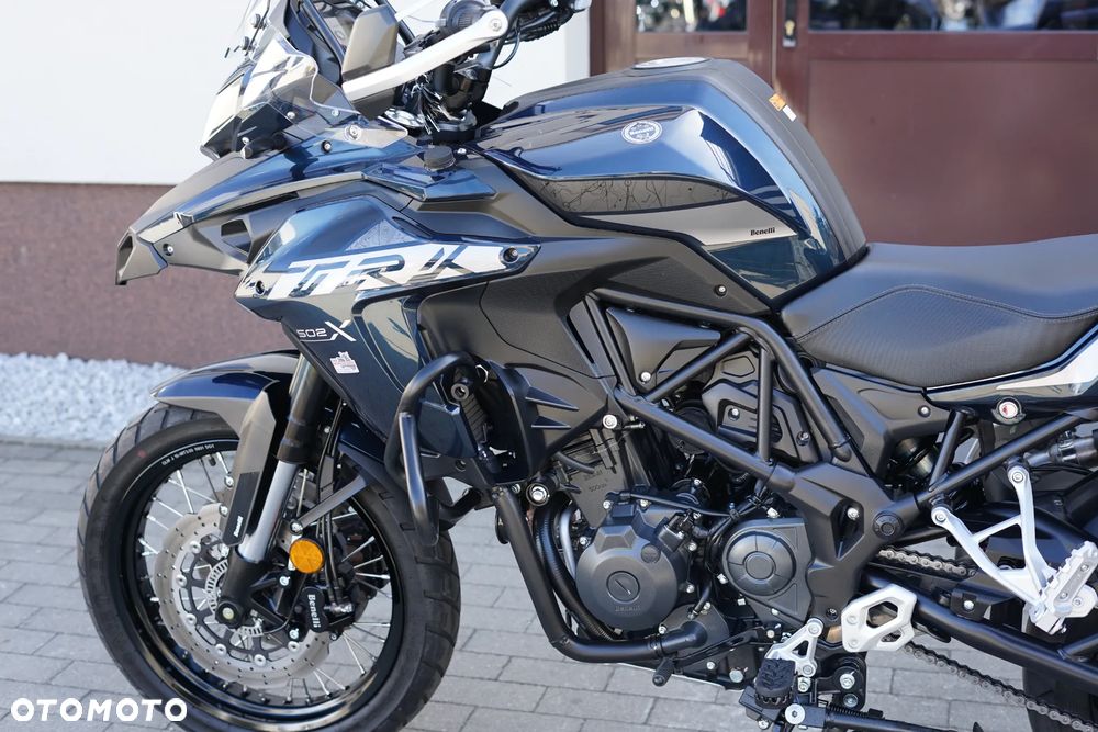 Benelli TRK 502X - 25