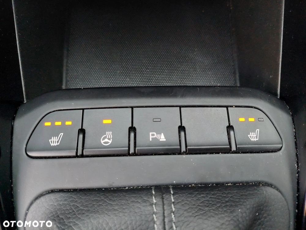 Kia Stonic 1.2 L Business Line - 22