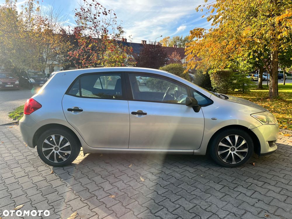Toyota Auris - 4