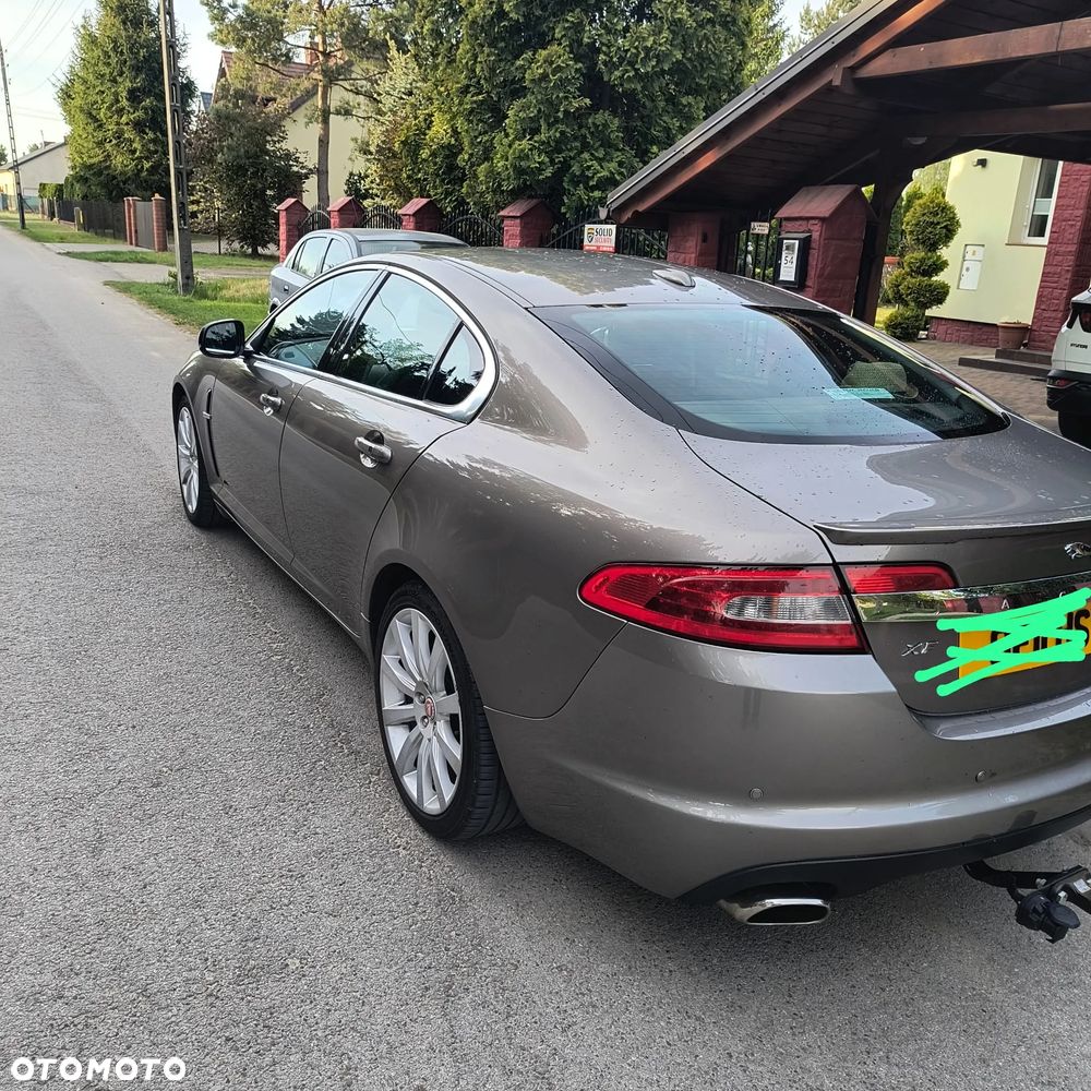 Jaguar XF - 2