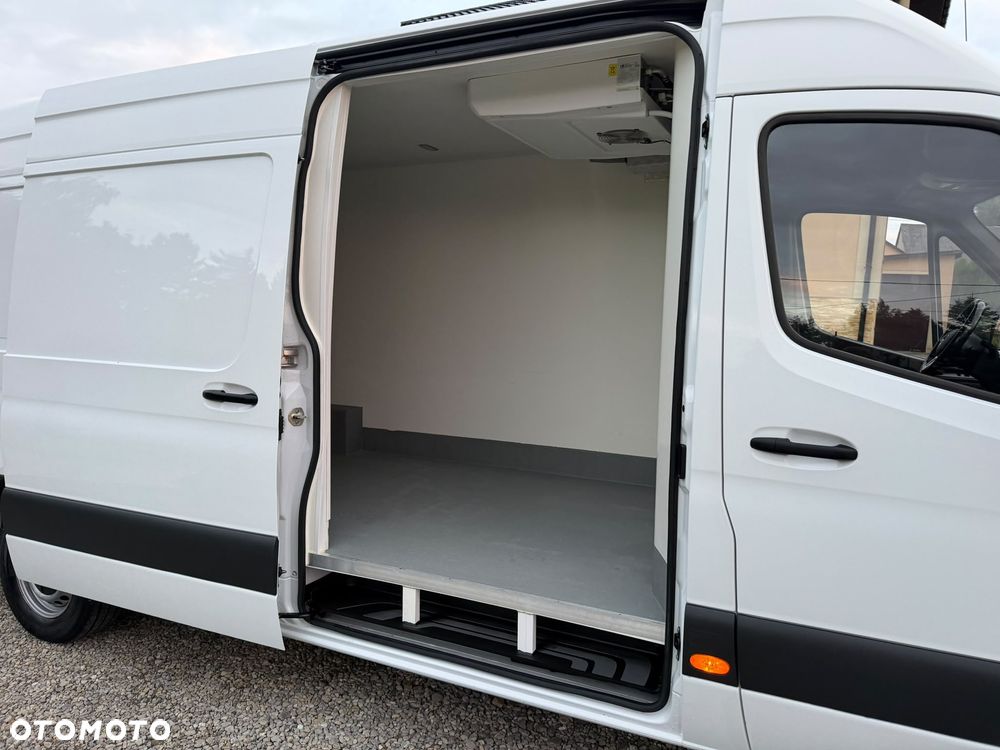 Mercedes-Benz Sprinter 315 Long PIĘKNY Webasto L3H2 Automat Chłodzenie i Ogrzewanie -20 / +20 stopni Pierwszy właściciel - 14