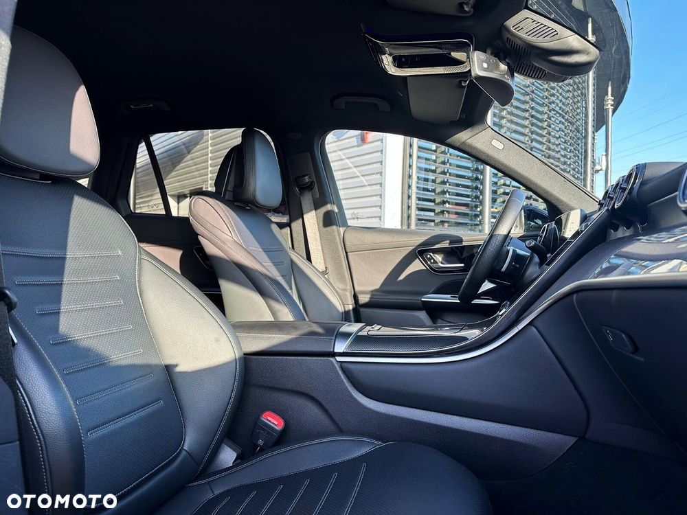 Mercedes-Benz GLC - 14