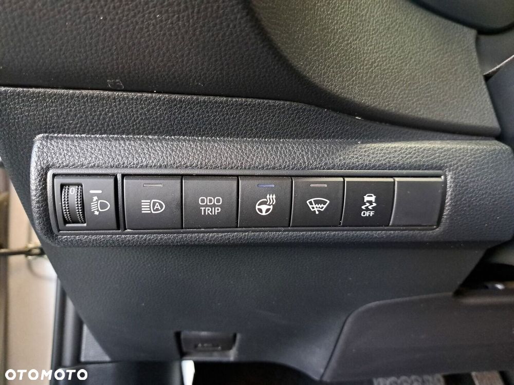 Toyota Corolla 1.8 Hybrid Comfort - 35