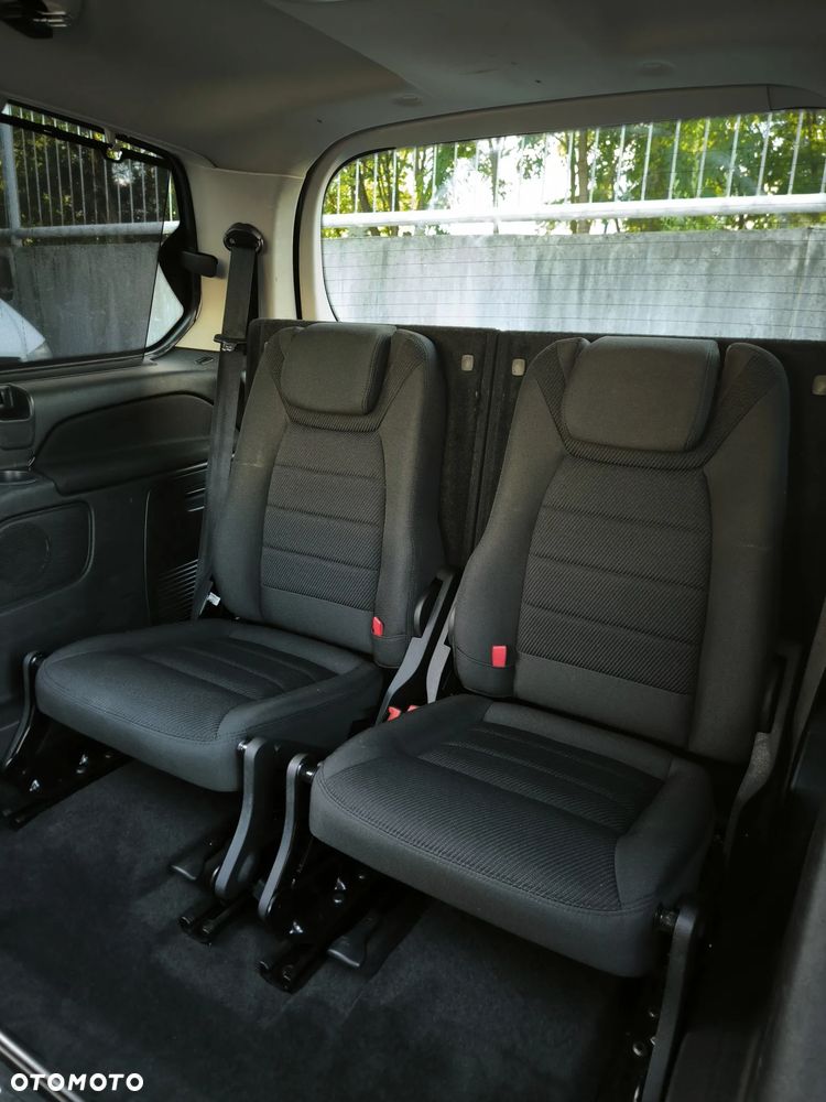 Ford Galaxy 2.0 TDCi Titanium - 13