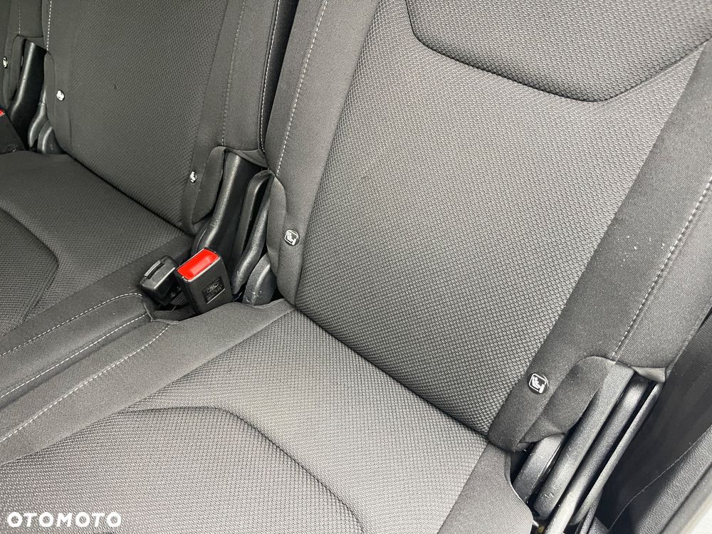 Ford S-Max - 23