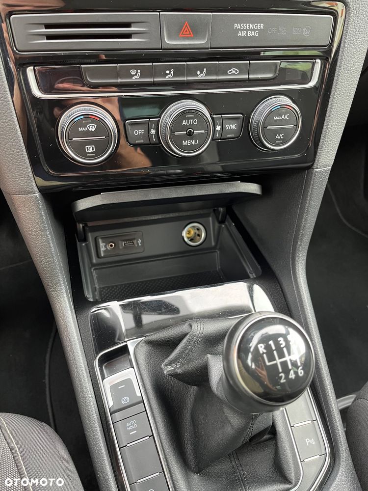 Volkswagen Golf Sportsvan VII SV 1.4 TSI BMT Highline - 28