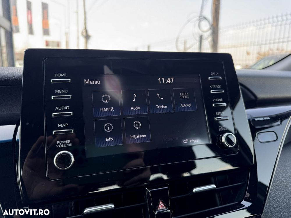 Toyota Camry - 22