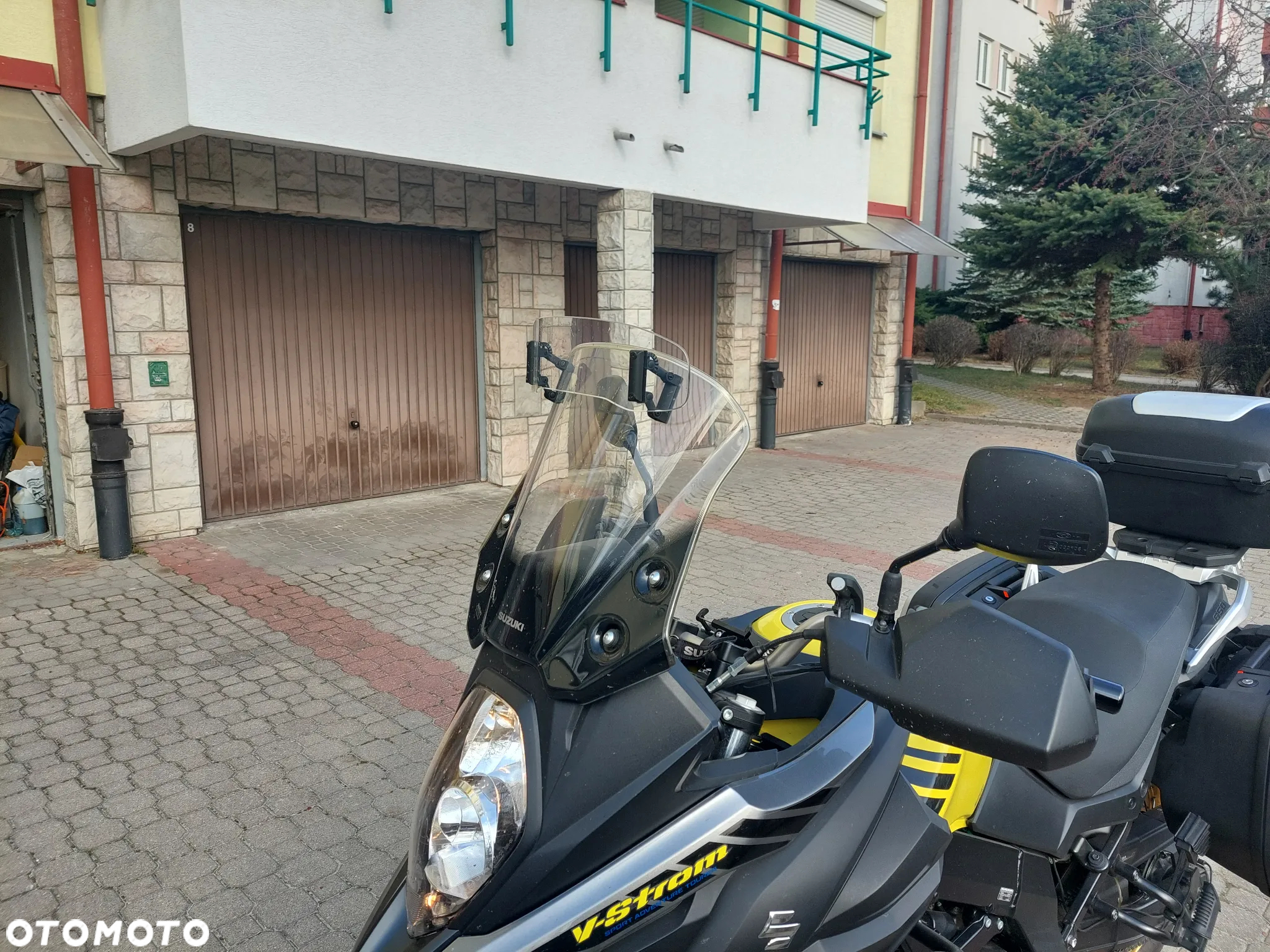 Suzuki V-STROM - 8