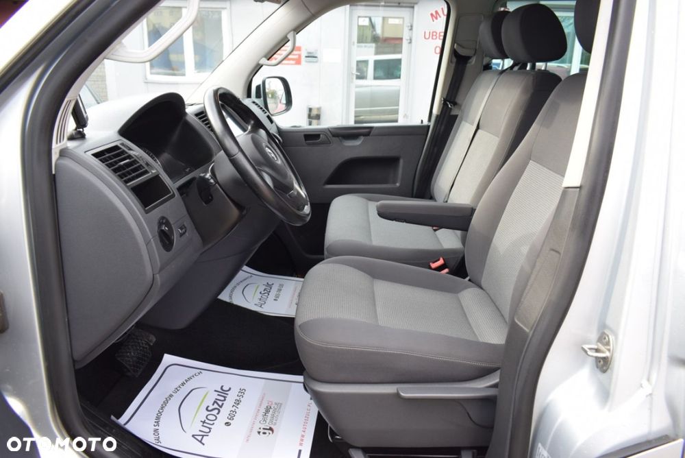 Volkswagen Caravelle - 15