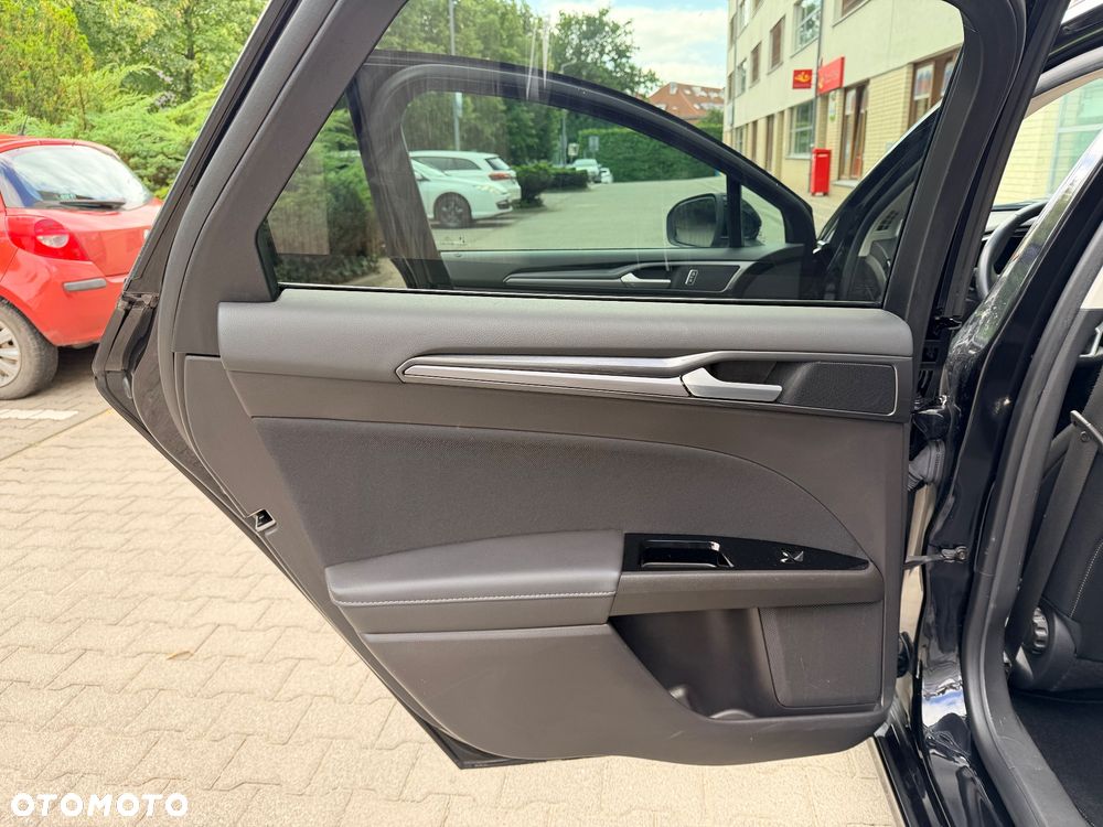 Ford Mondeo - 20