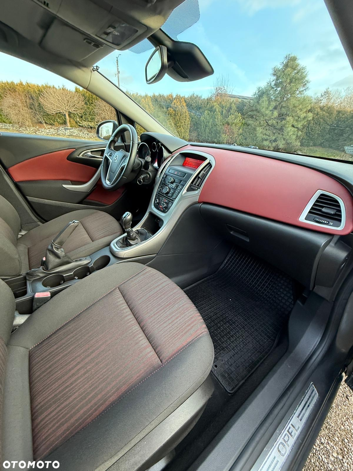 Opel Astra IV 1.6 Cosmo - 14