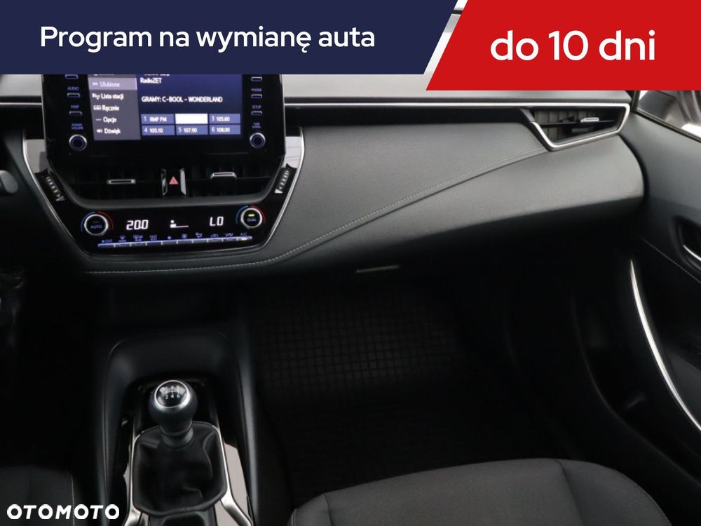 Toyota Corolla - 10