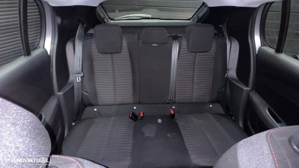 Peugeot e-208 E-Style - 17