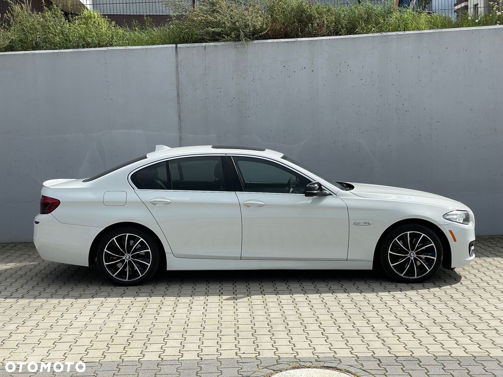 BMW Seria 5 528i - 7