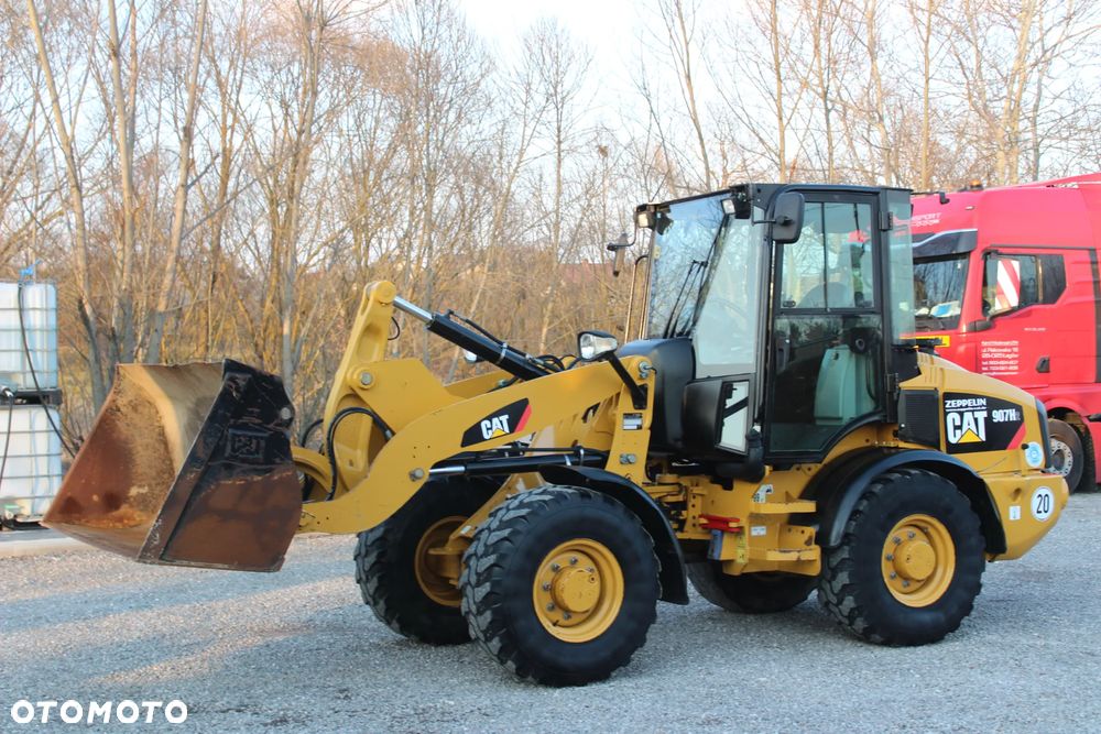 Caterpillar 907H2 Łyżka Widły Centralne Smarowanie Sprowadzona - 3