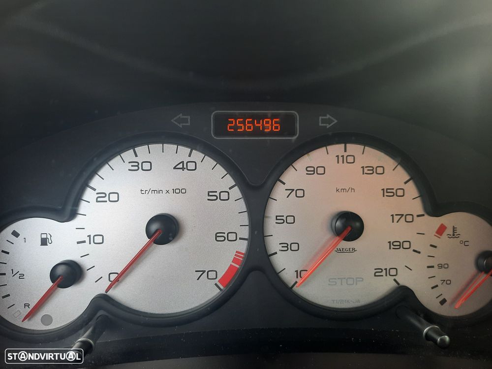 Peugeot 206 1.1 XT - 6