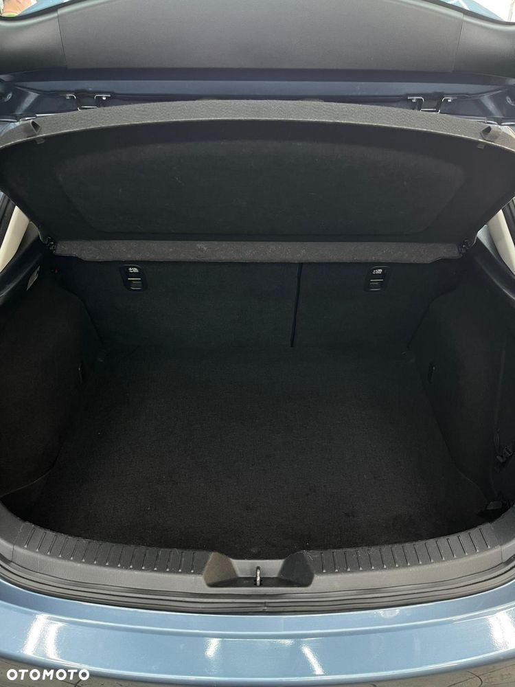 Mazda 3 SKYACTIV-G 120 Automatik Center-Line - 26