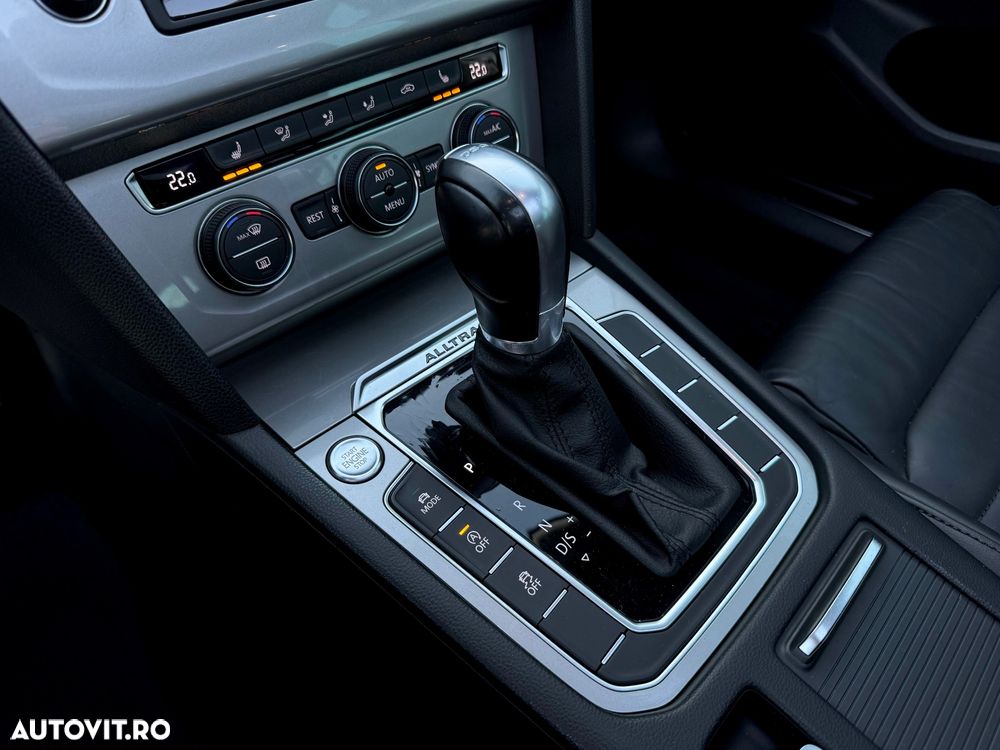 Volkswagen Passat Alltrack 2.0 TDI DSG 4Motion - 27