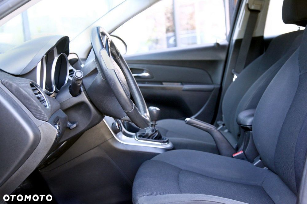 Chevrolet Cruze 1.6 LT+ - 14