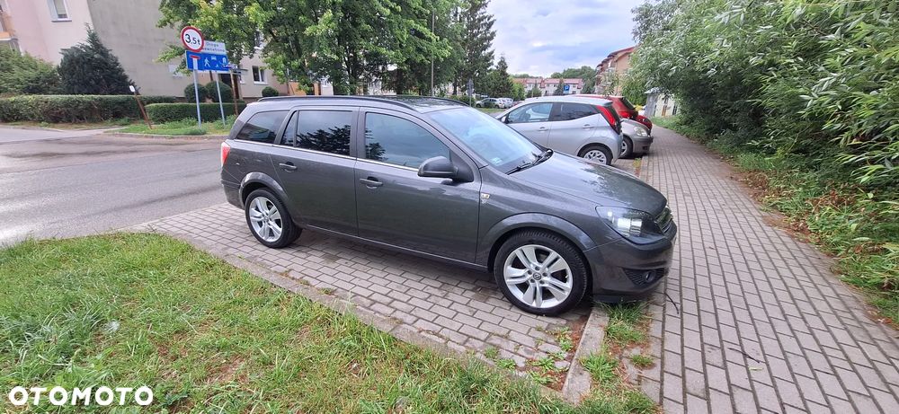 Opel Astra 1.7 CDTI 111 - 1