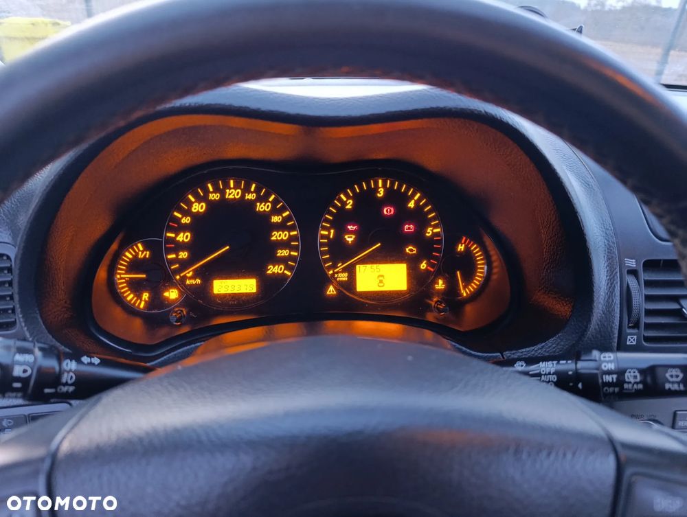 Toyota Avensis 2.0 D-4D Sol - 15