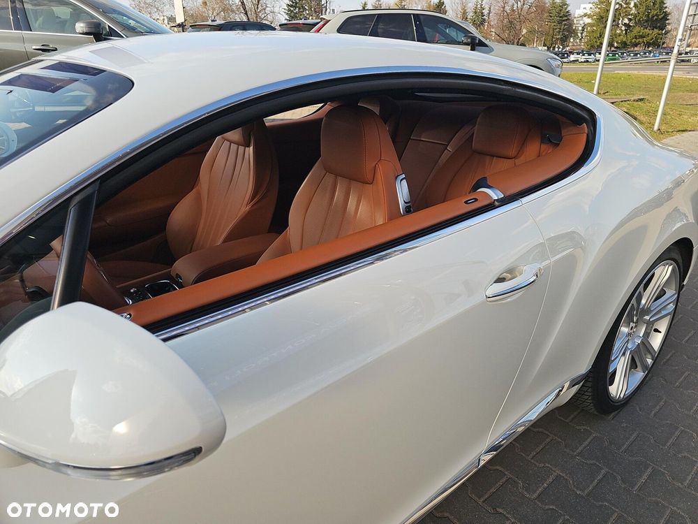 Bentley Continental GT - 13