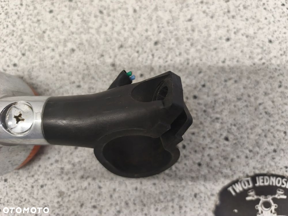 Kierunkowskaz prawy przód Honda VT700 VT 700 VT 1100 VT1100 Shadow 700 1100 - 9