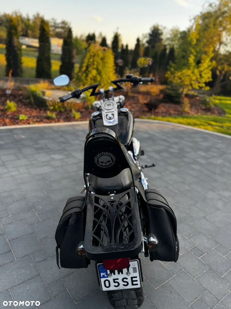 Harley-Davidson Dyna Fat Bob - 6