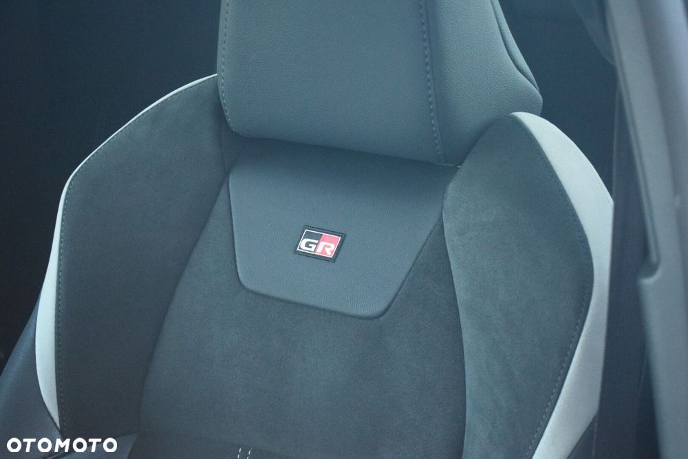 Toyota C-HR 1.8 Hybrid GPF GR Sport - 12