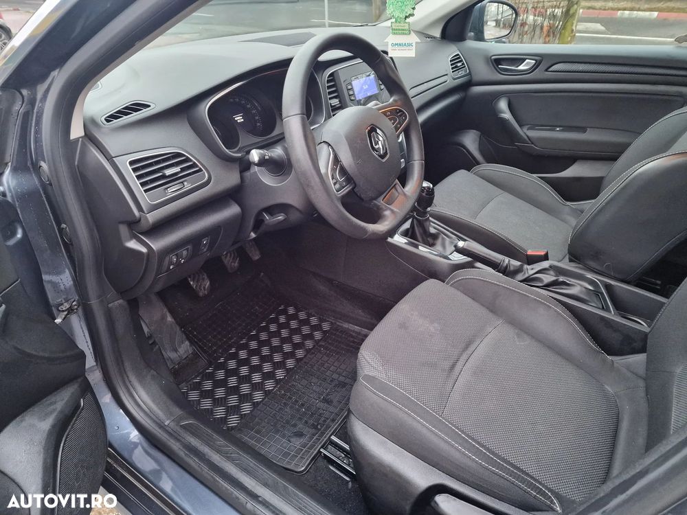 Renault Megane TCe Business - 2