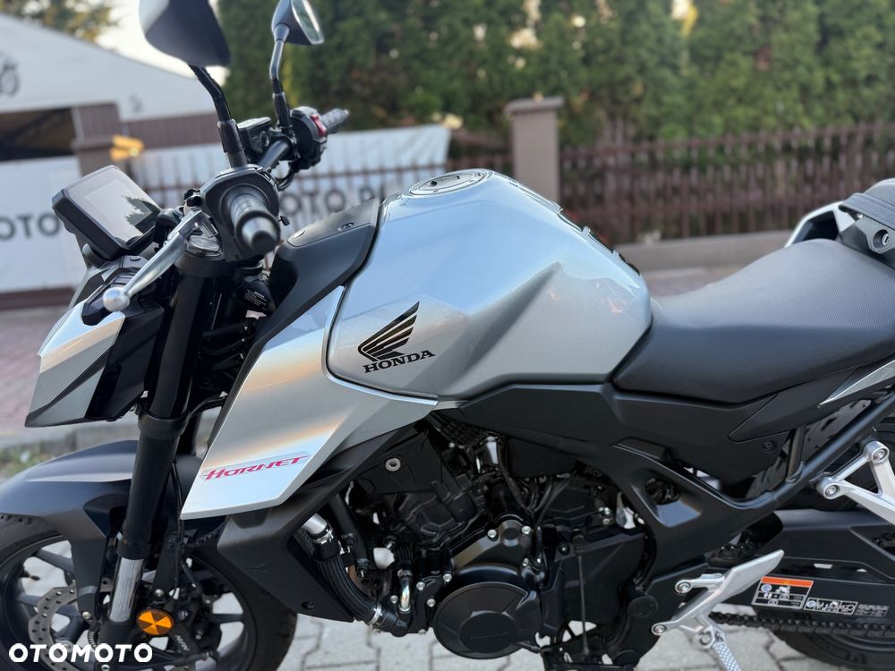 Honda Hornet - 24