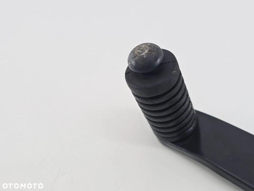 DZWIGNIA ZMIANY BIEGOW NOZKA  TRIUMPH SCRAMBLER 400 SPEED - 4