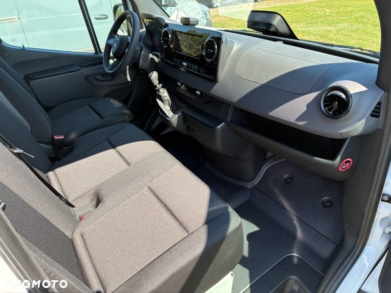 Mercedes-Benz SPRINTER 315 CDI Furgon PRO L2H2 - 10