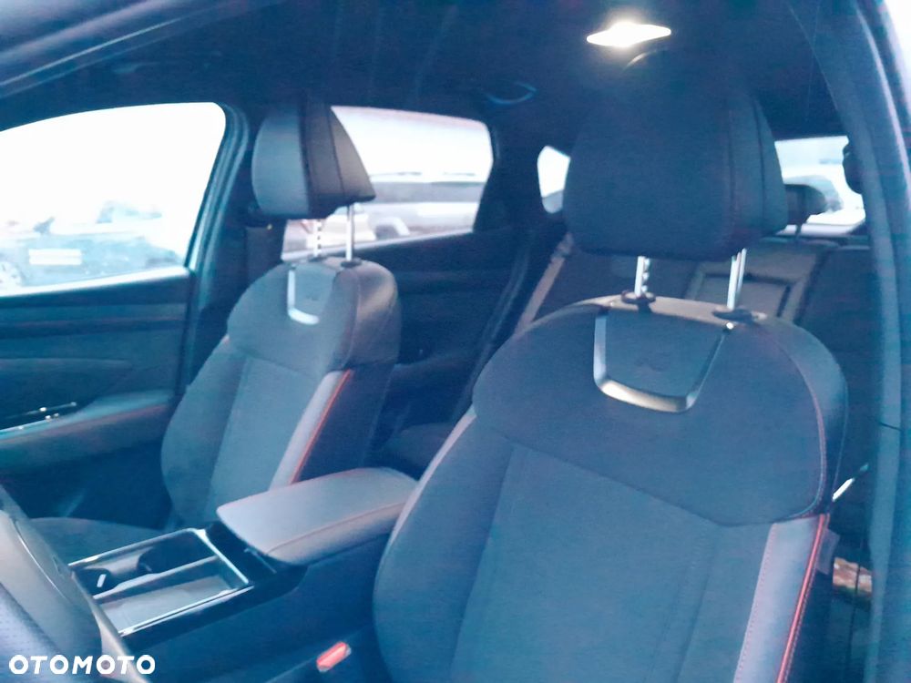 Hyundai Tucson 1.6 T-GDi 48V N-Line 2WD DCT - 11