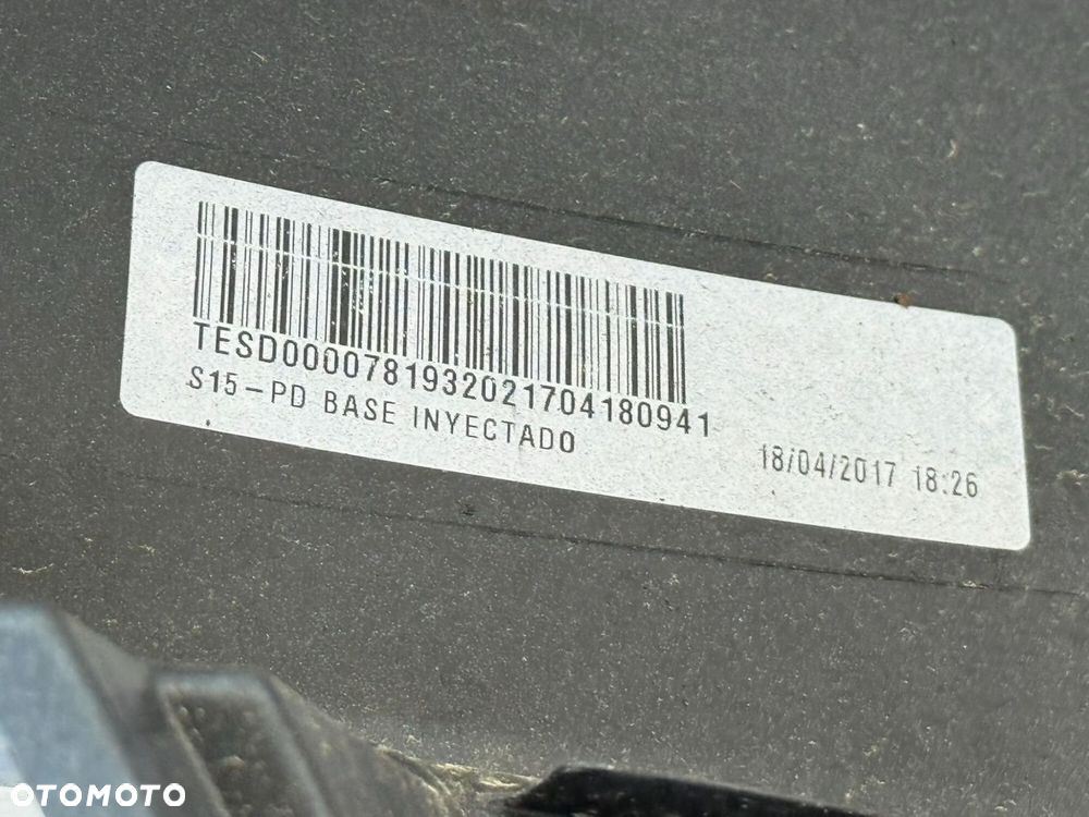 ZDERZAK PRZÓD  OPEL CORSA E - 16