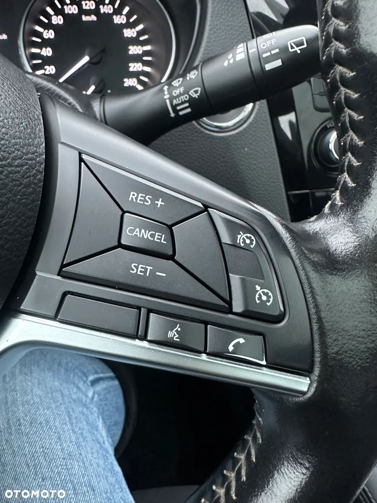 Nissan Qashqai 1.3 DIG-T DCT ACENTA - 30