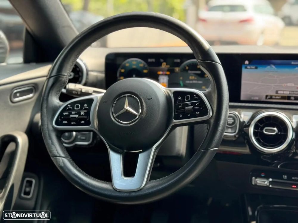 Mercedes-Benz CLA 180 d Shooting Brake Business Solutions - 17