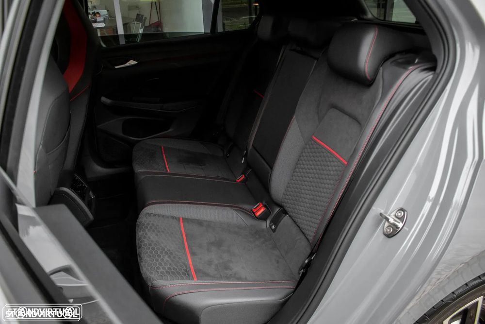 VW Golf 2.0 TSI GTI Clubsport DSG - 27