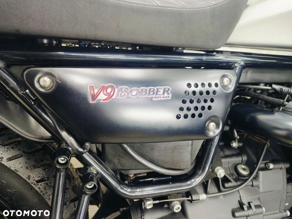 Moto Guzzi V9 - 8