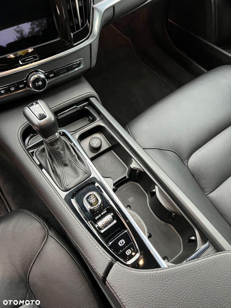 Volvo V90 D3 Geartronic Momentum - 33