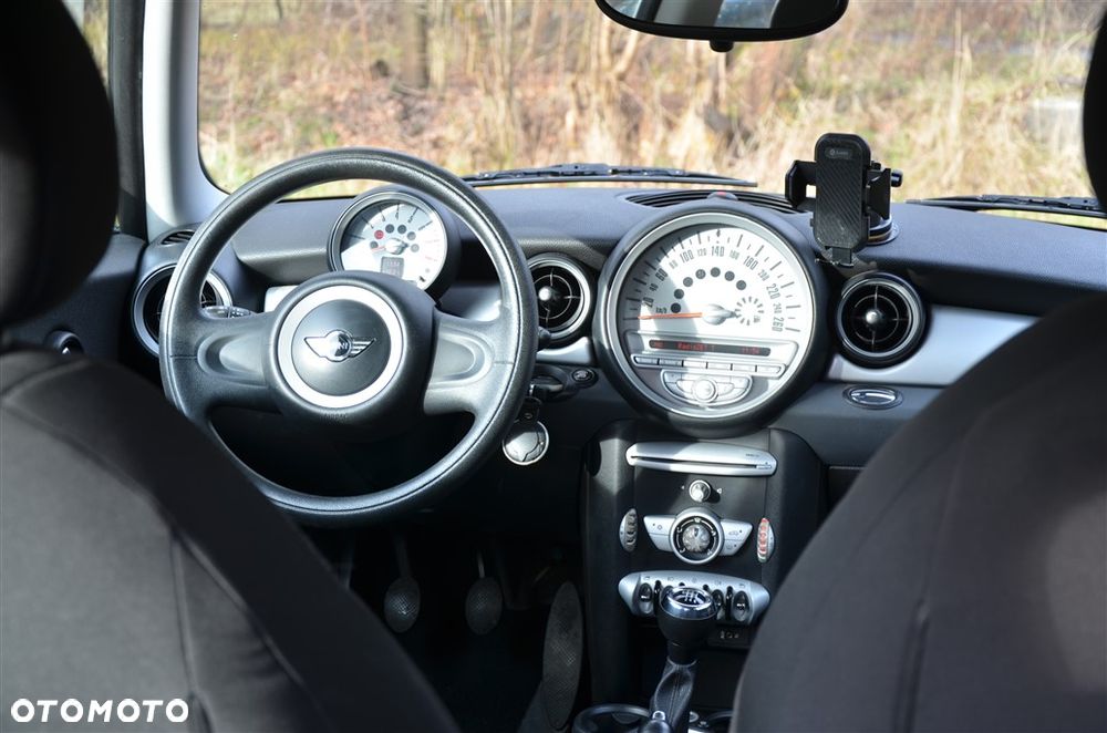 MINI ONE Standard - 18