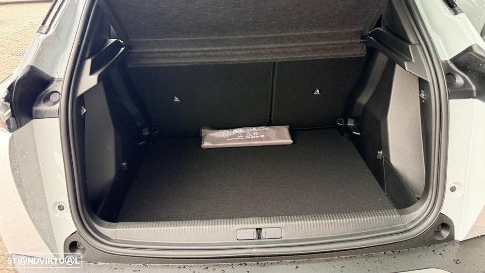 Peugeot 2008 1.2 Edition - 10